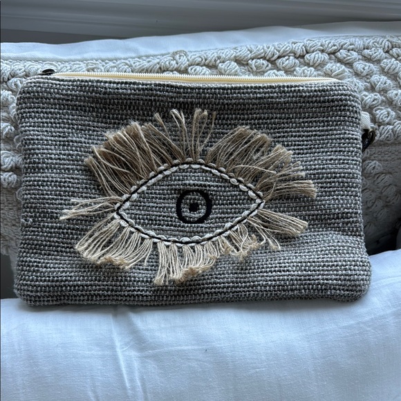 Handbags - Chic Woven Eye Design Clutch